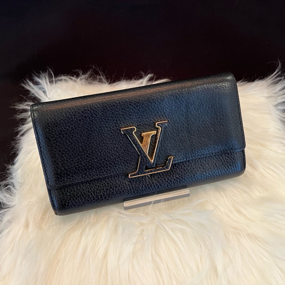 Louis Vuitton Capucines Wallet